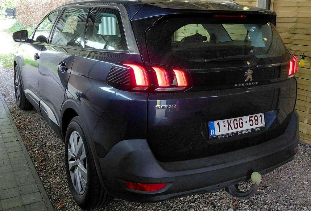 Peugeot 5008 1.2 PureTech Access (EU6.3)