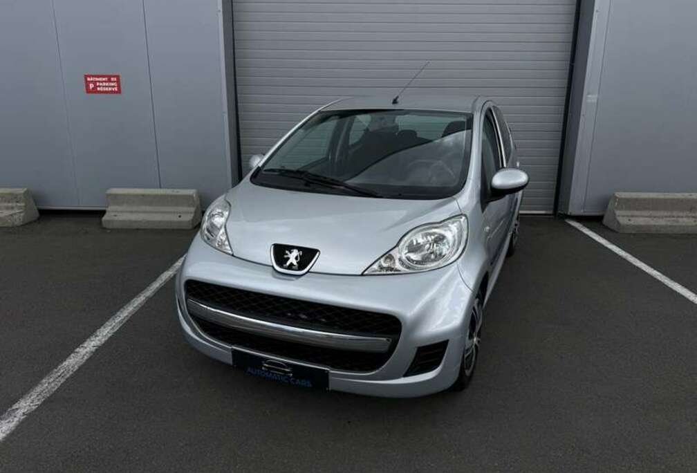 Peugeot 107 1.0i AUTOMATIQUE - AIRCO