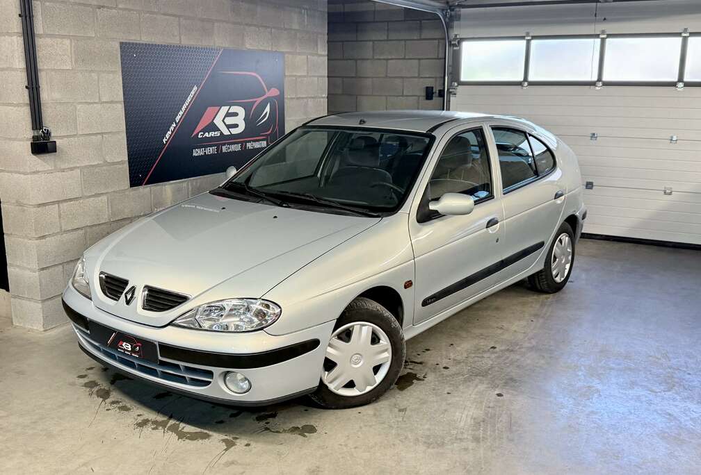 Renault 100.000 kms  1.4i 16v 95CV  LEZ OK  Essence