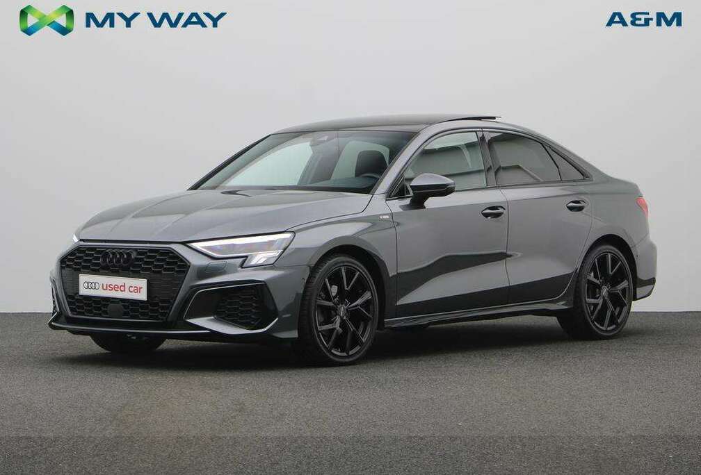 Audi Sedan S-LINE 35 TFSI 150 PK S-TRONIC AUTOMAAT