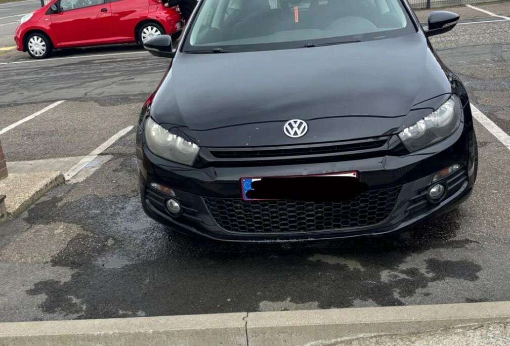 Volkswagen 2.0 CR TDi Shadow Edition DPF