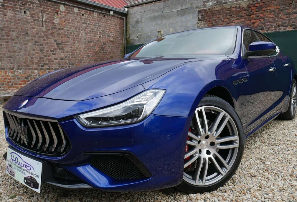 Maserati 3.0 V6 BiTurbo S Q4 GranSport/CARBON/LED/CAMERA/