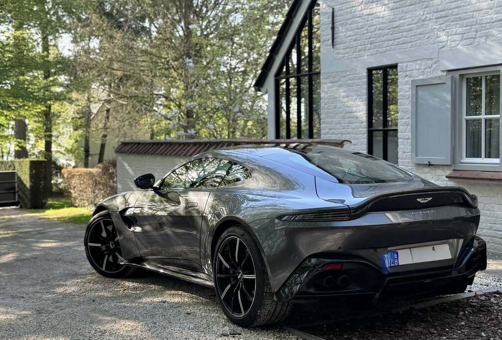 Aston Martin Vantage 4.0 BiT