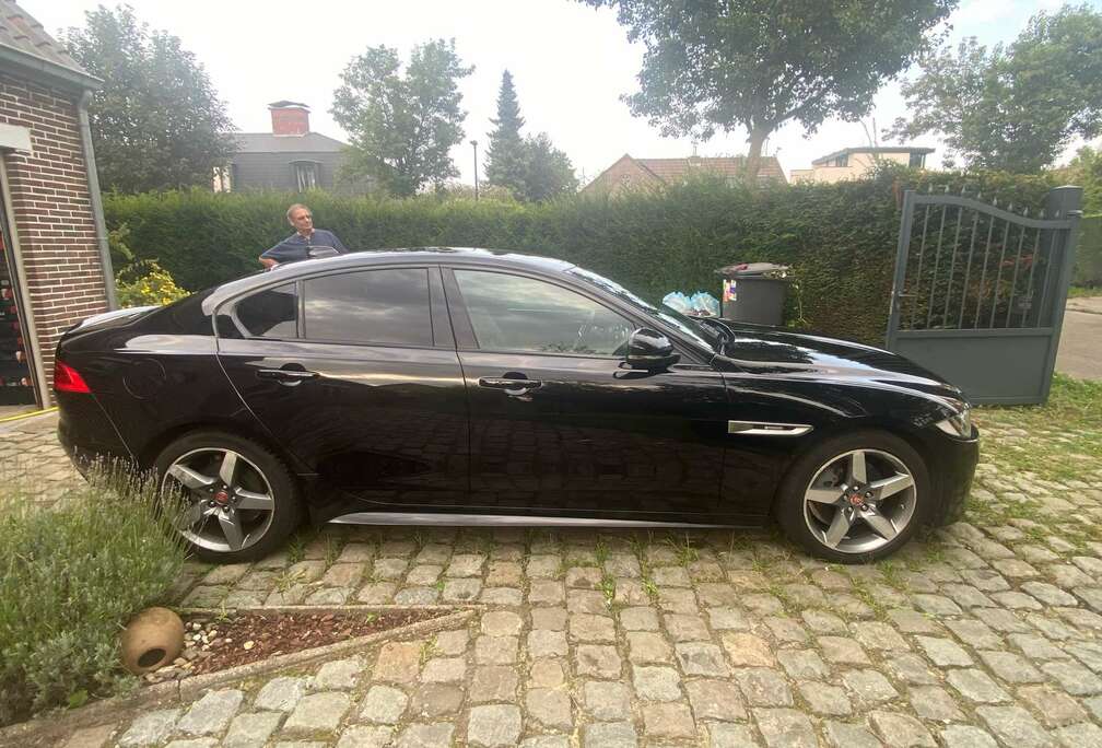 Jaguar 2.0 D r sport