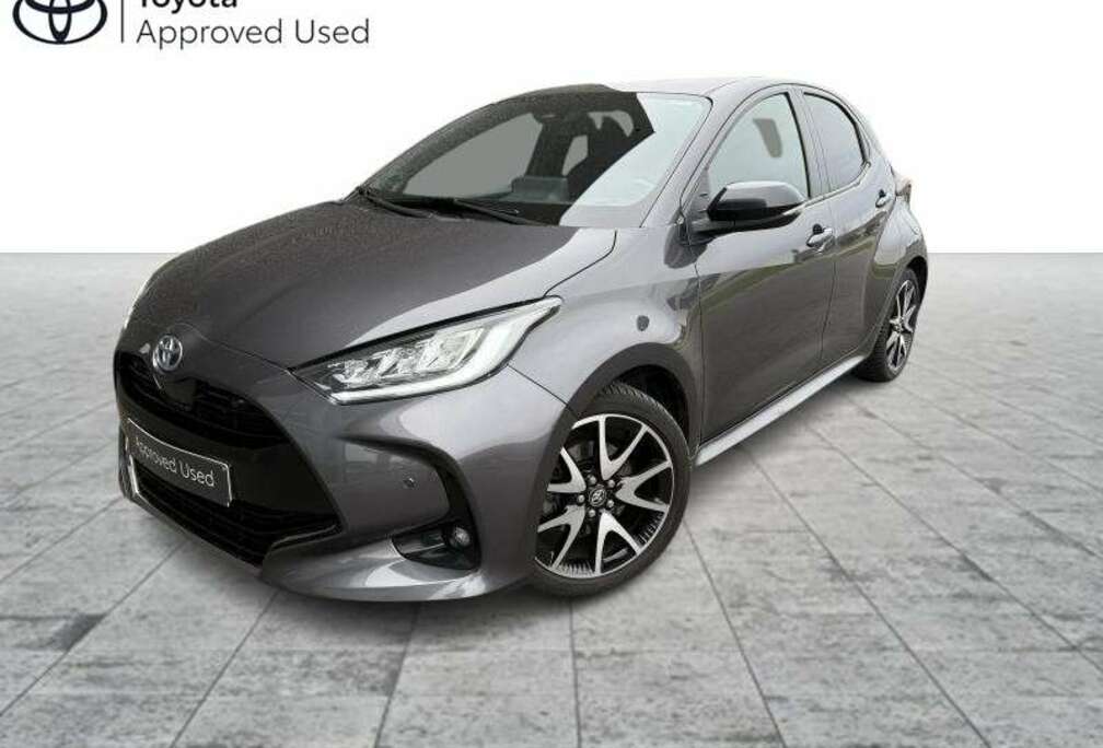 Toyota 1.5 Hybrid Style + Hi-Tech Pack & Navi