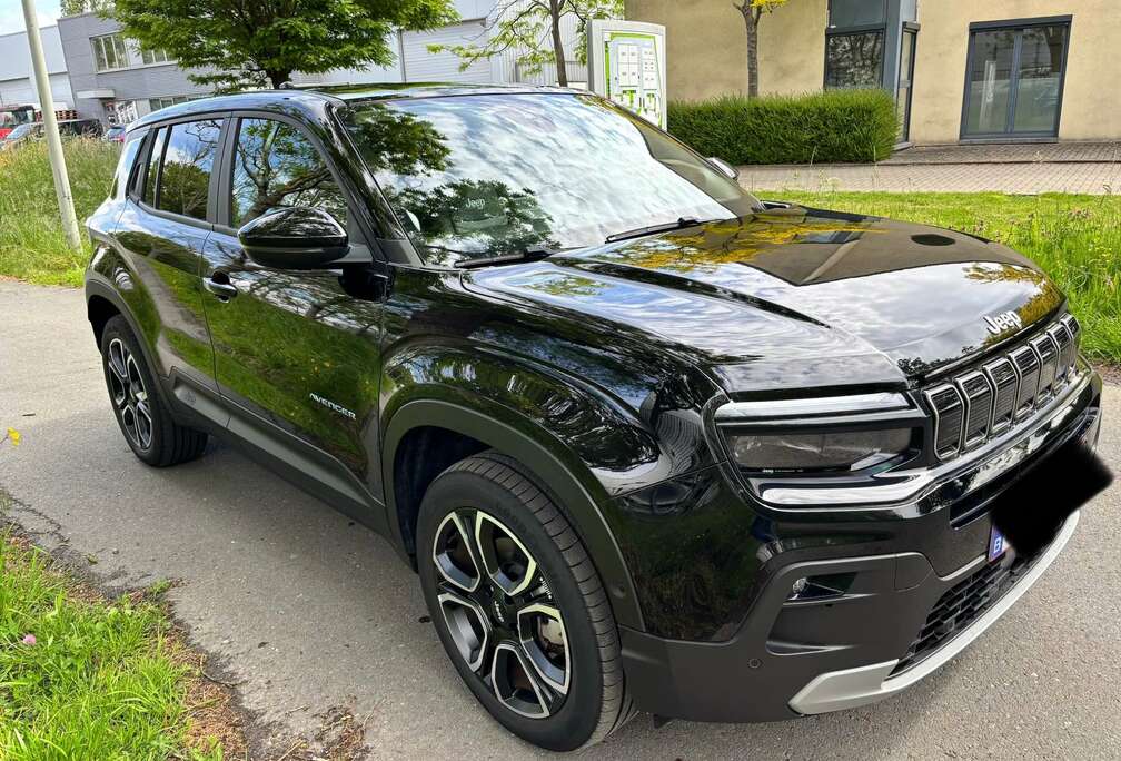 Jeep e-Avenger 51 kWh Summit