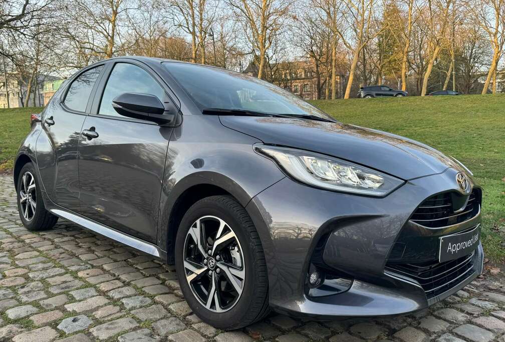 Toyota 1.5i VVT-i HEV E-CVT I-Conic