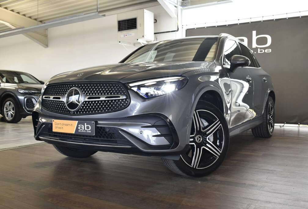 Mercedes-Benz E AMG, 4MATIC, PANO, DIGITAL LIGHT, LEDER, BURMESTER