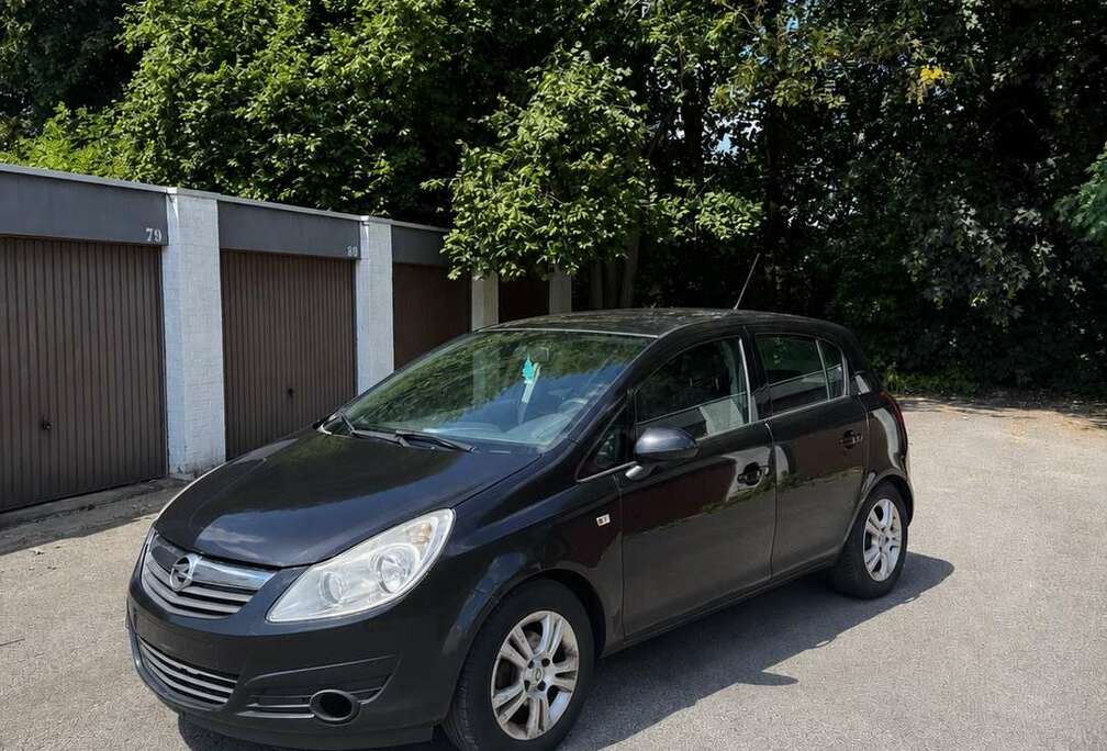 Opel 1.2i Cosmo