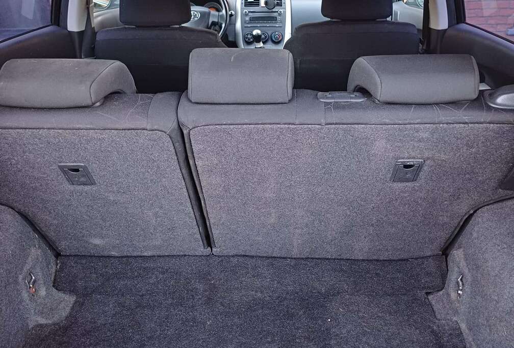 Toyota Auris 1.4 D-4D Linea Luna MM