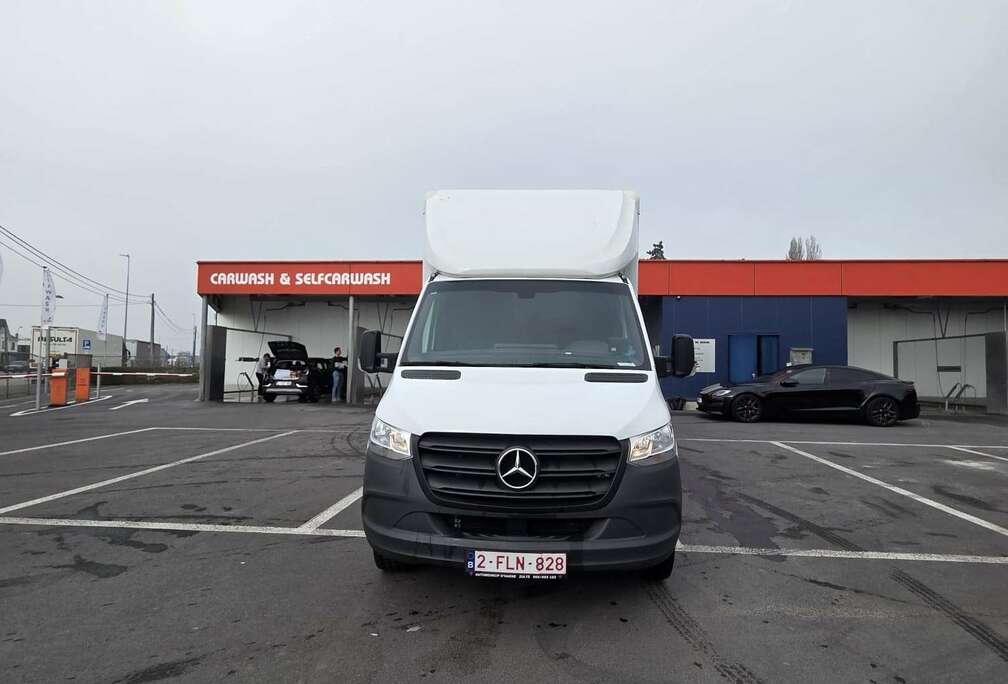 Mercedes-Benz meubelbak