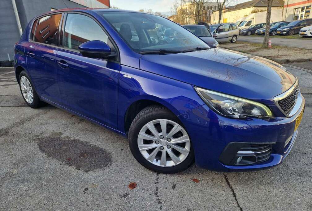 Peugeot 1.2  Style Edition 110 CV Garantie 12 Mois