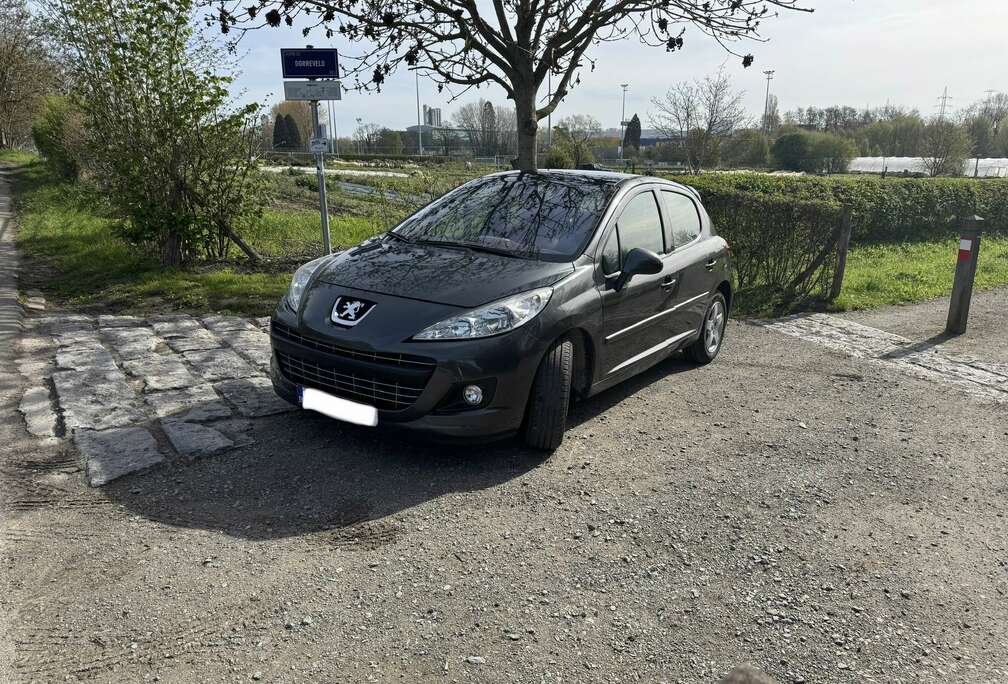Peugeot 1.4i 16v Sporty Pack