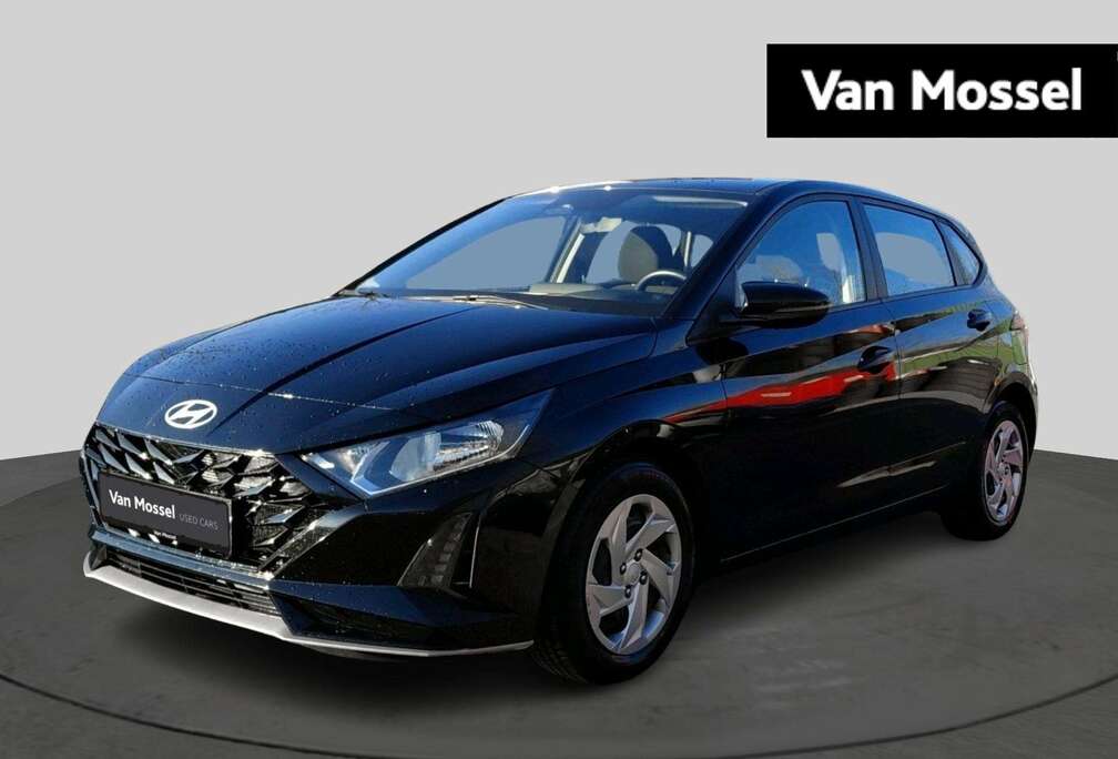 Hyundai Twist Camera  SOS  DAB  ...