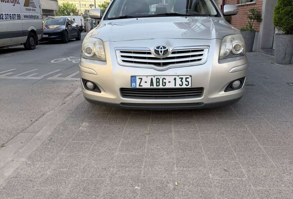 Toyota 1.8i VVT-i 16v Linea Luna *BELGE*0485905657