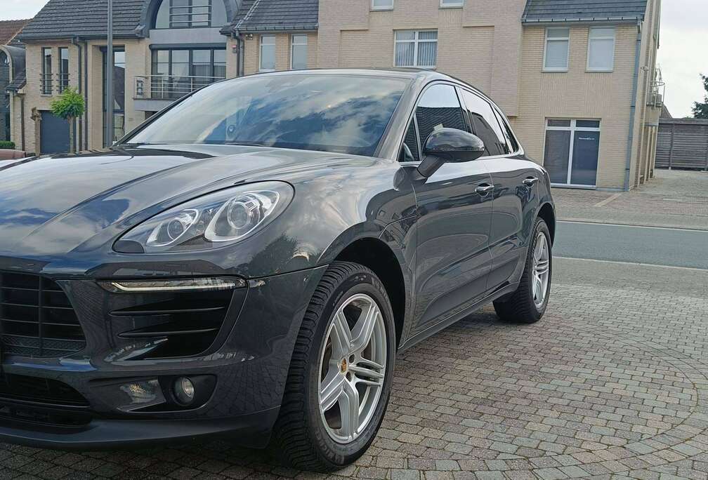 Porsche Macan 2.0 Turbo PDK
