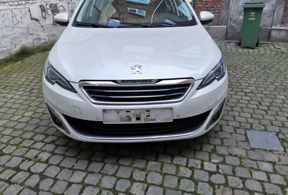 Peugeot PureTech 130 EAT6 Stop & Start Allure