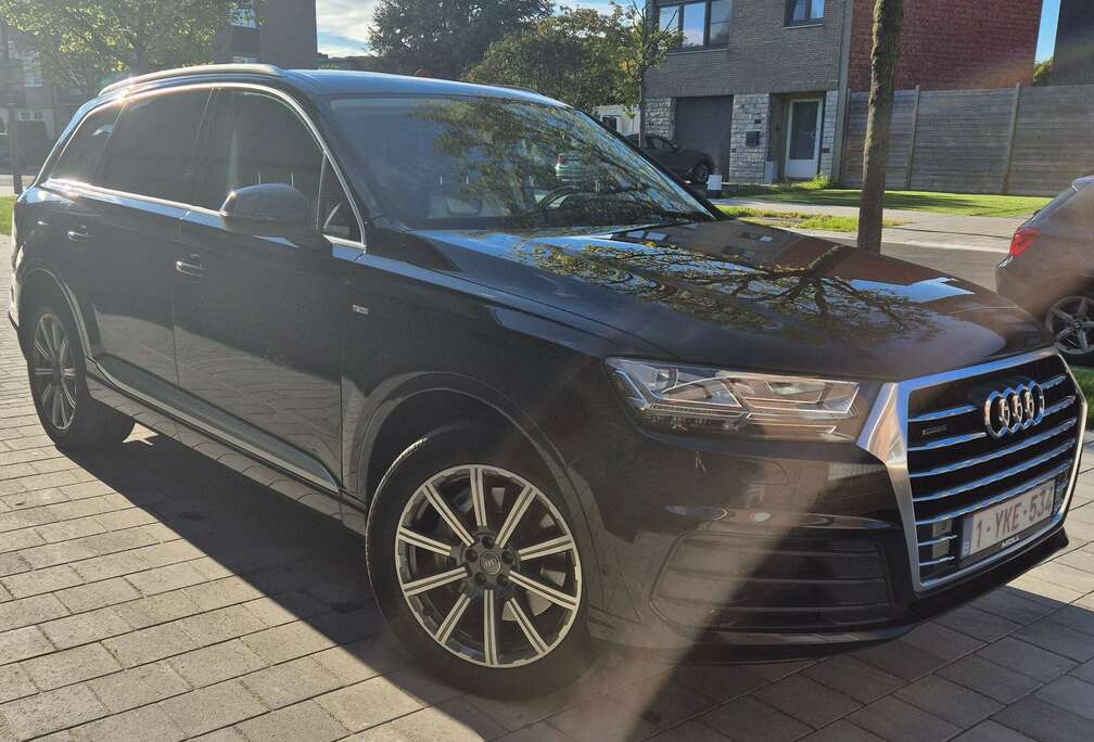 Audi Q7 3.0 TDI S line quattro