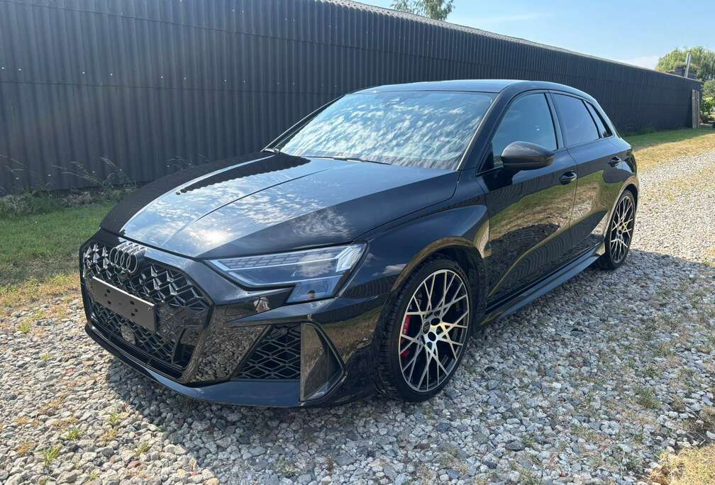 Audi NEUVE 80000 EUR*280 KM/H*PACK RS CARBONE+DESIGN+ECHAPP+SUSP ADAPT-AMORT PILOTE*PACK COMFORT PRO*MATRIX+SONOS*TOIT PANO