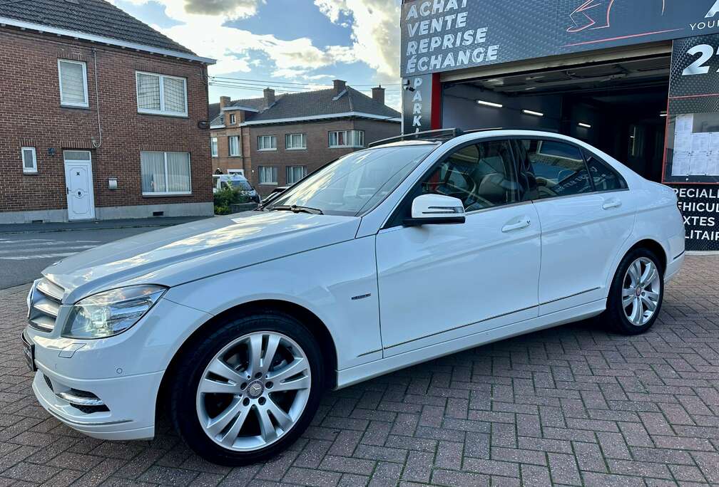 Mercedes-Benz C 180/AVANTGARDE/FULL/ CUIR TOIT PANO XENON GPS