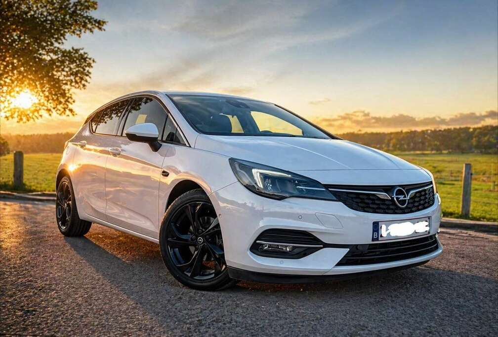 Opel 1.2 Turbo Elegance Camera/Carplay/half-leder S/S