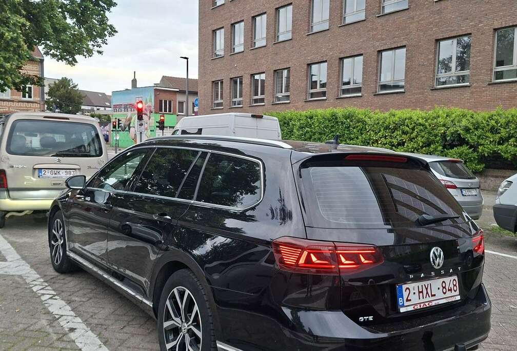 Volkswagen GTE 1.4 eHybrid PHEV DSG (160 kW)