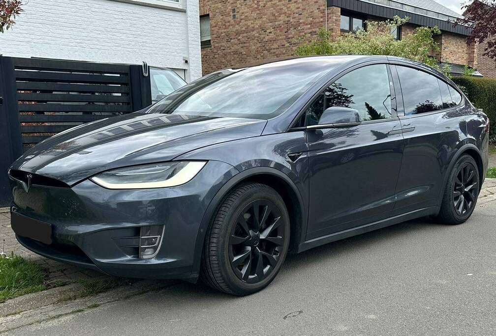 Tesla Long Range * Free Supercharging * FSD autopilot