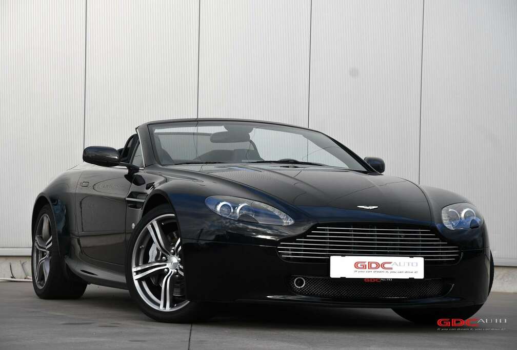 Aston Martin V8 VANTAGE ROADSTER N400 EDITIE NR. 156 / 240