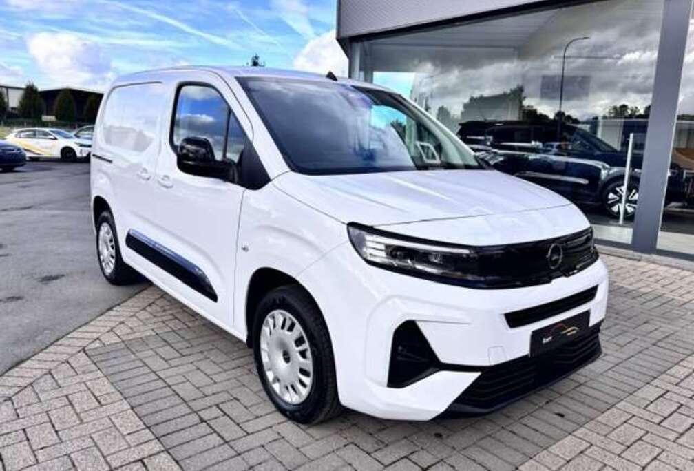 Opel L1H1 1.5D/Camera/Carplay