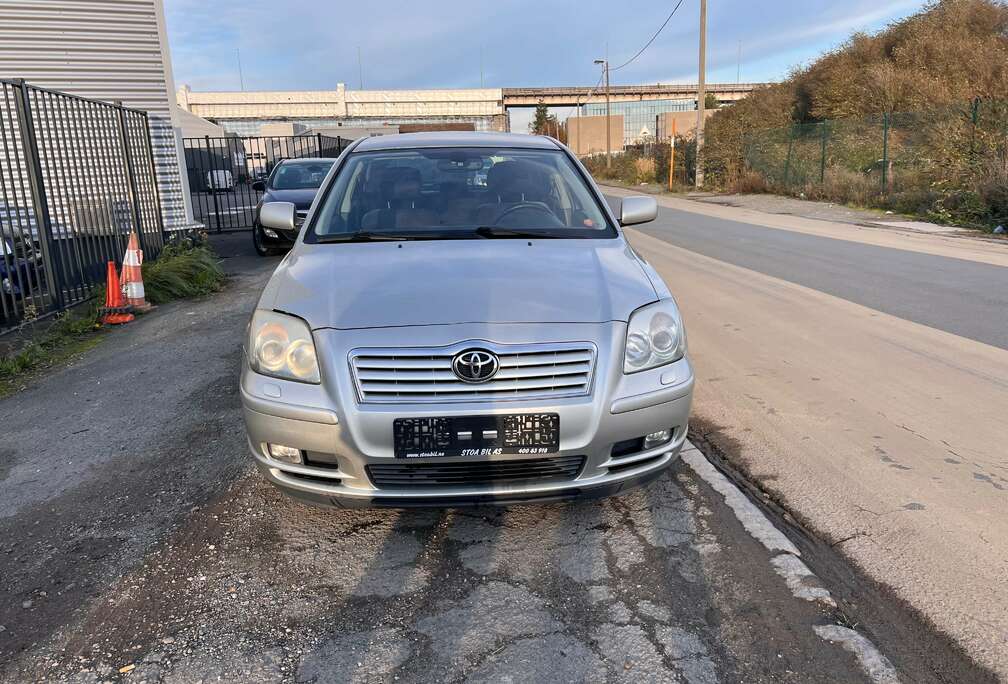 Toyota 1.6i VVT-i 16v Linea Sol