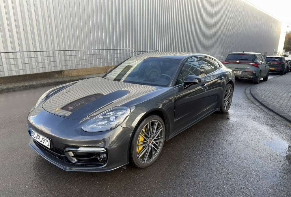 Porsche Turbo S E-Hybrid