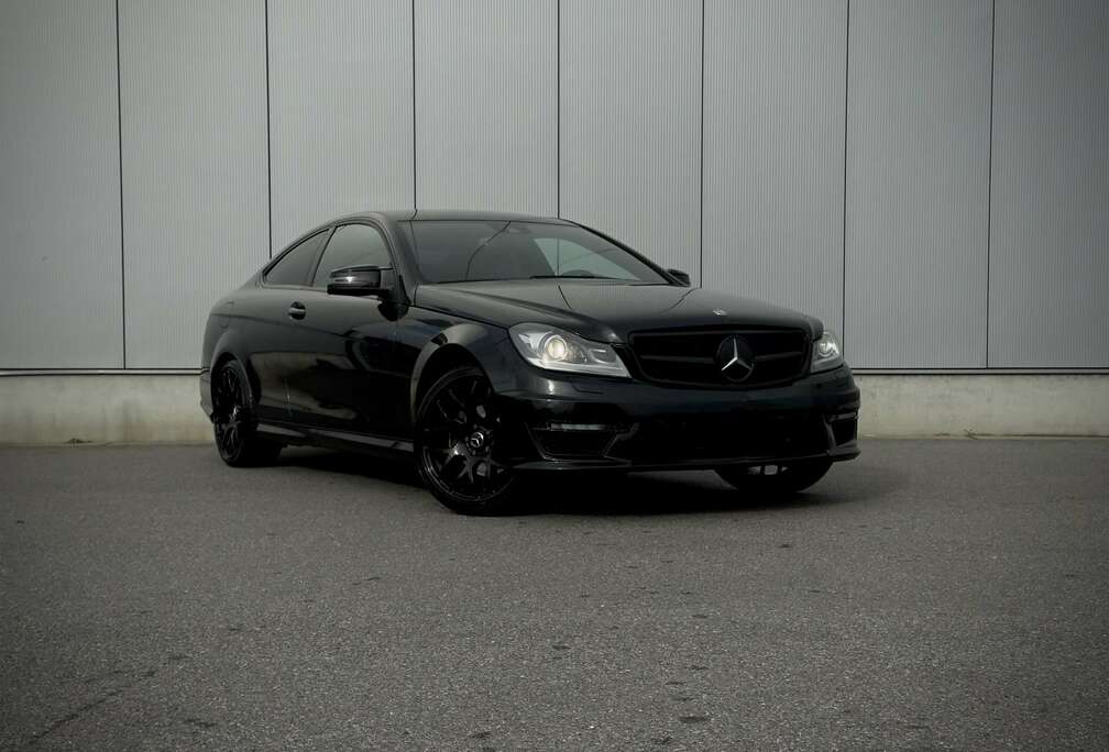 Mercedes-Benz AMG /// Coupe 7G-TRONIC Edition