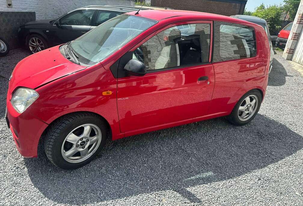 Daihatsu 1.0i 12v Top