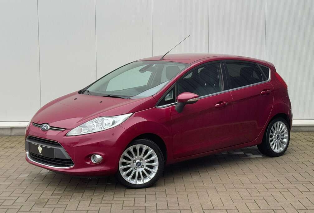Ford  1.25i Titanium GARANTIE Airco 1eig Parksensor
