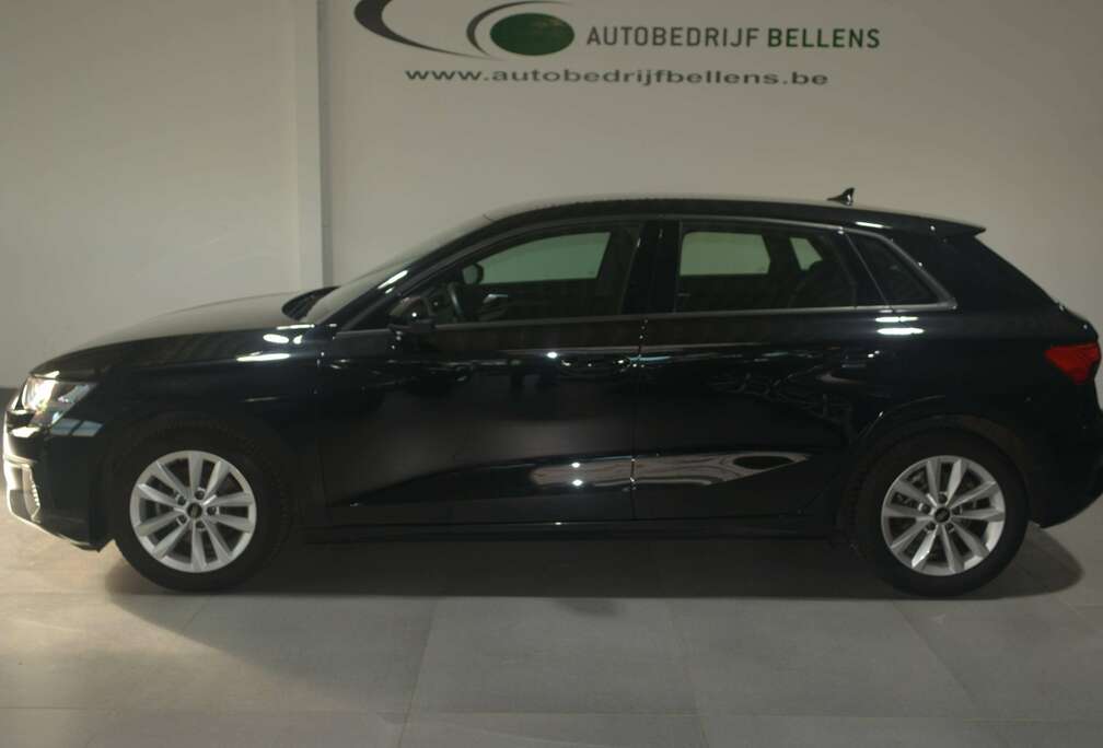 Audi A3 Sportback 30 TFSI Attraction / LIVE COCPITT / NAVI / ADAPTIVE CRUISE / 12.395 + BTW