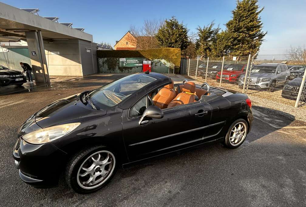 Peugeot 207 CC 1.6i 16v