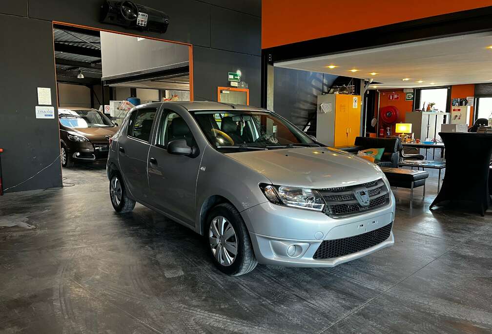 Dacia 12 MOIS DE GARANTIESandero 1.2i Laureate