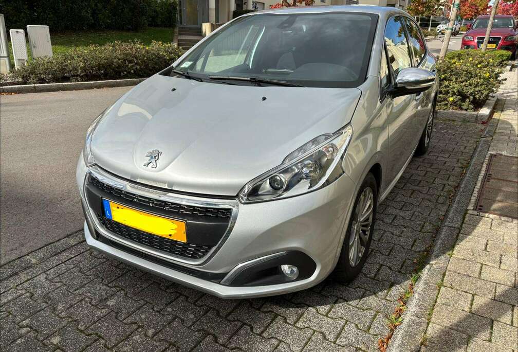 Peugeot 208 1.2 PureTech Allure S