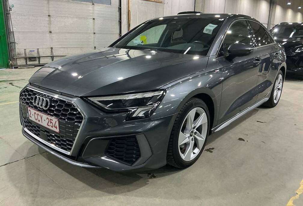 Audi A3*S*LINE*BERLINE*XENON/CARPASS*CARPLAY
