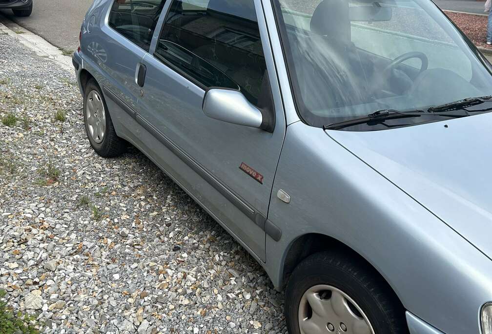 Peugeot 1.4i Color Line