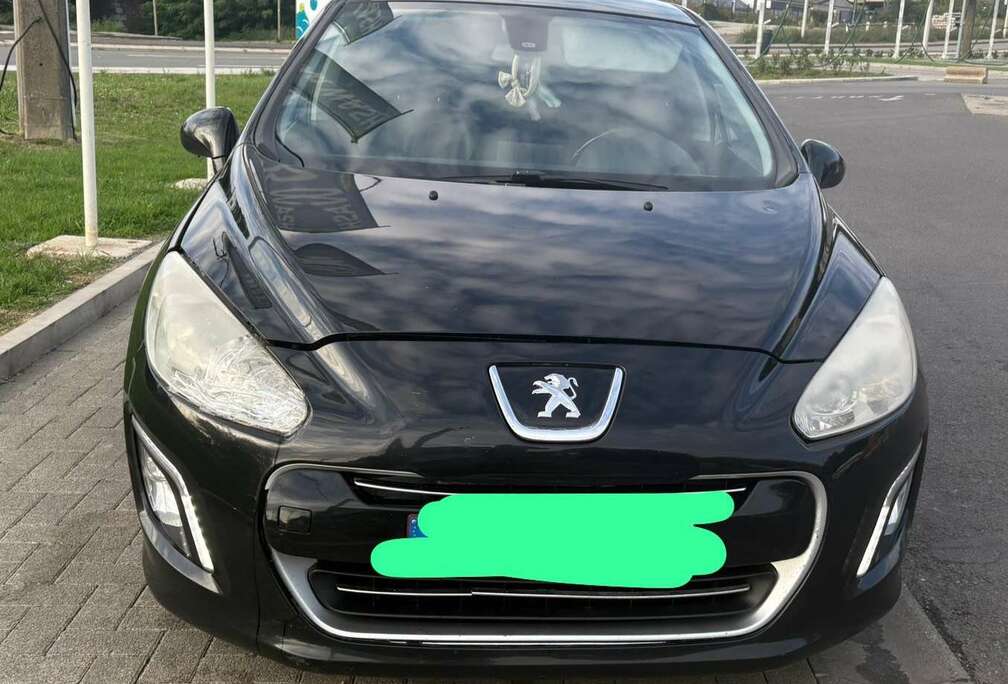 Peugeot 1.6 HDi Black & Silver