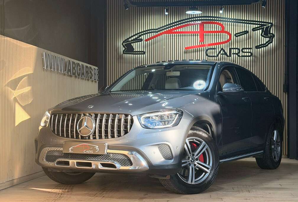 Mercedes-Benz 4-Matic * COUPE * LOOK PACK AMG * GAR 12 MOIS *