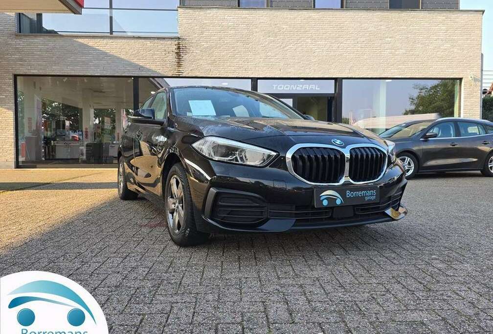 BMW 1 HATCH 1.5  I ACO BUSINESS CARPLAY/NAVI/BLUETOOT