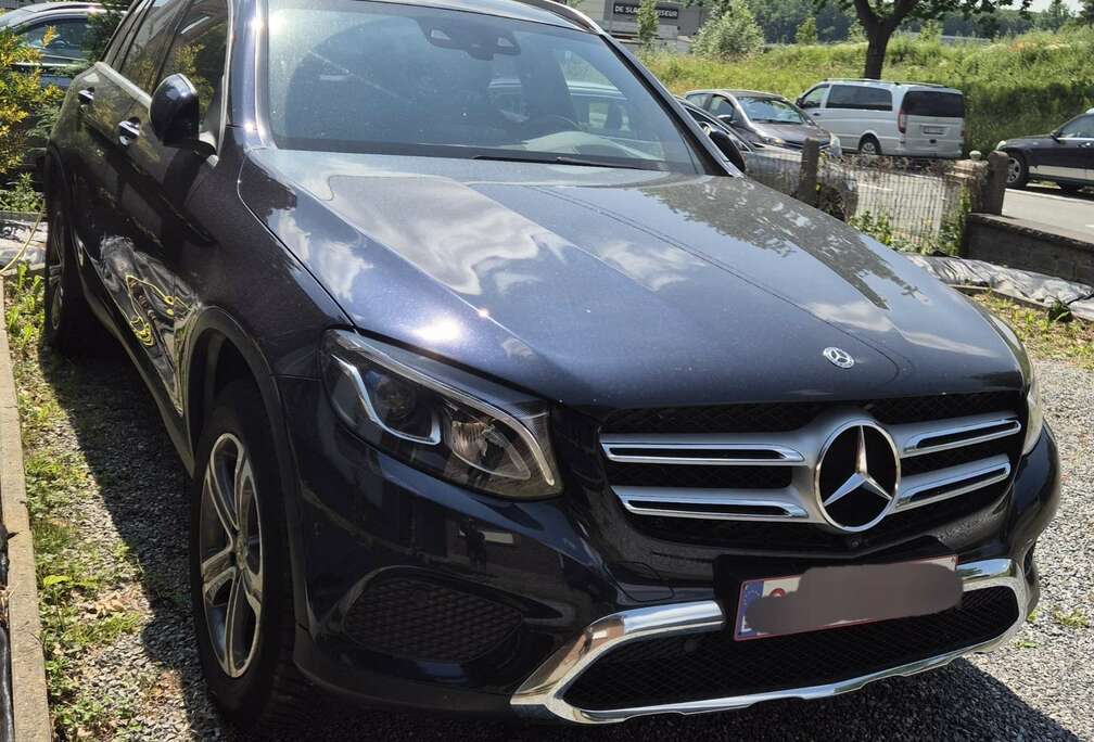 Mercedes-Benz e 4-Matic PHEV HUD/PANO/360/BUR/keylessGo