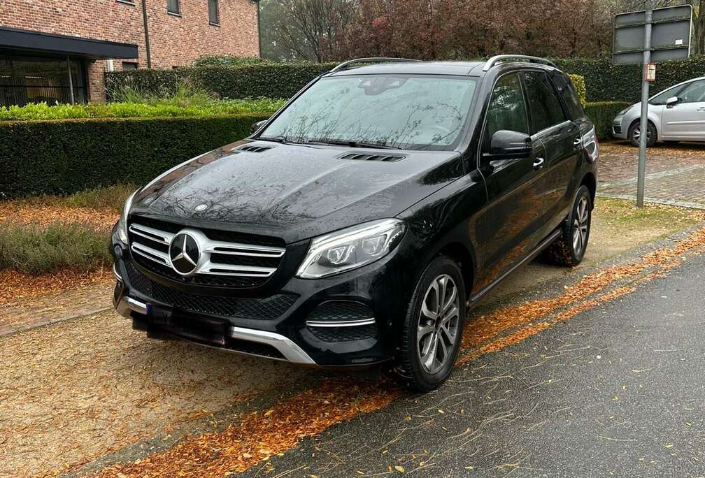 Mercedes-Benz d 4Matic 9G-TRONIC Exclusive