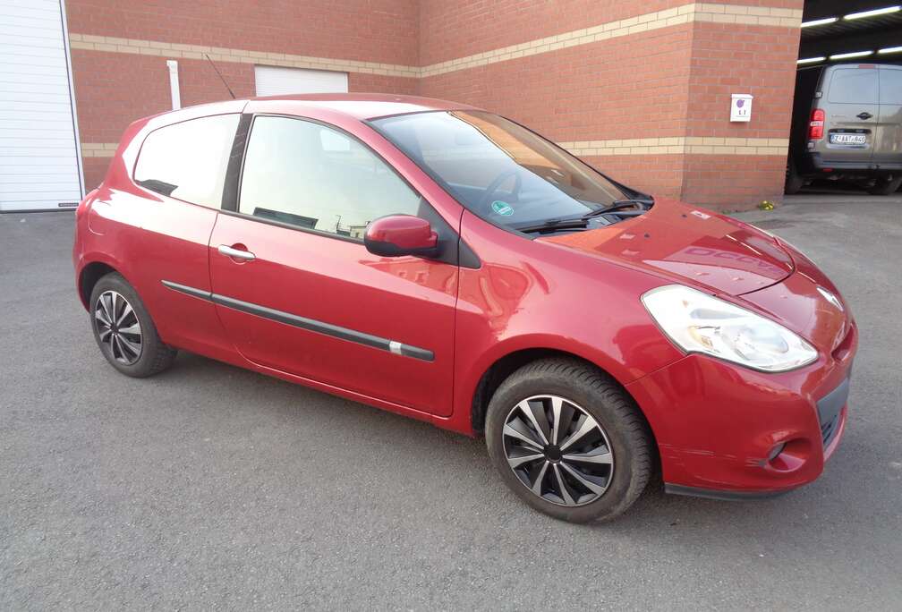 Renault Clio 1.5 dCi Expression FAP PRET  A IMMATRICULER
