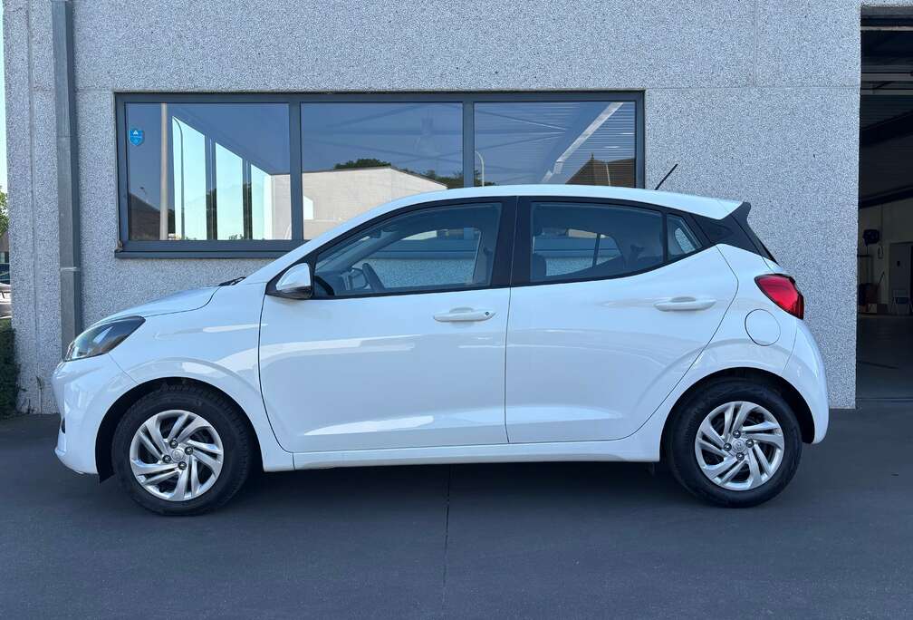 Hyundai i10 1.0i AUTOMAAT AIRCO CRUISE CARPLAY
