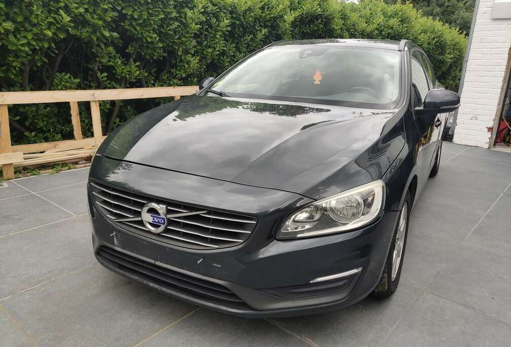 Volvo BUSINESS D4 163 ch Stop&Start Momentum Business