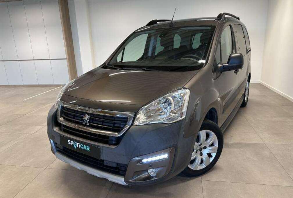 Peugeot OUTDOOR 1.2 BENZINE 110 PK