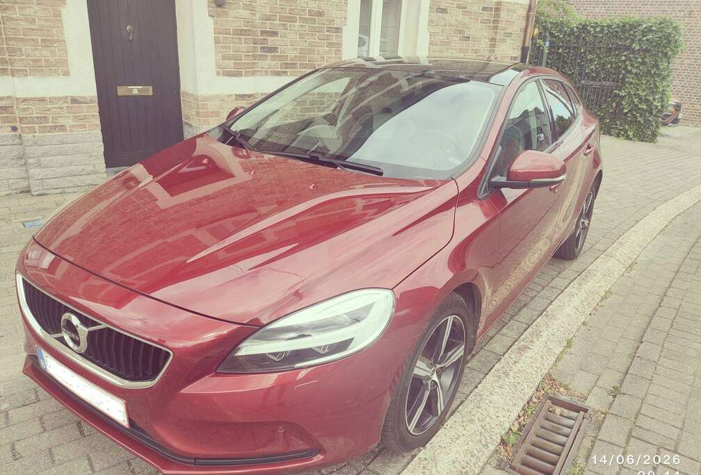 Volvo V40 2.0 T2 Momentum
